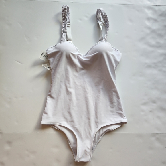 Elegant White One-Piece Swimsuit - Picture 1 of 7